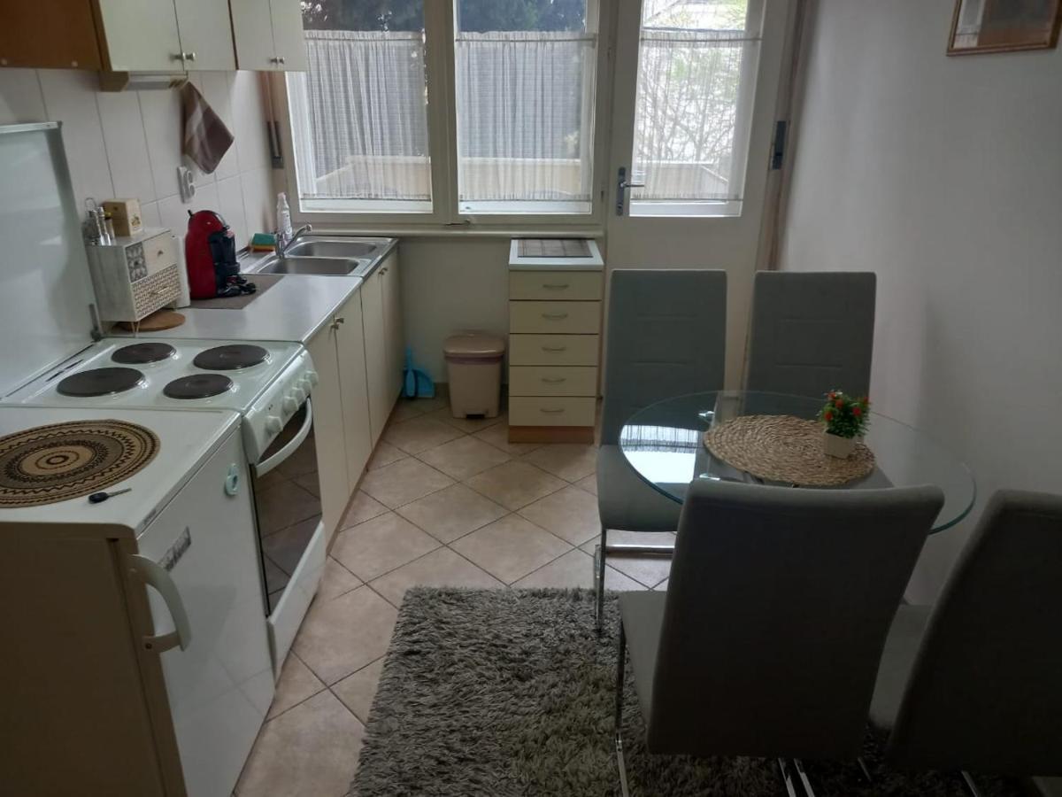 Stan U Centru Appartement Podgorica Buitenkant foto
